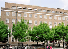 �J���t�H���j�A�B����w�����O�r�[�`�Z